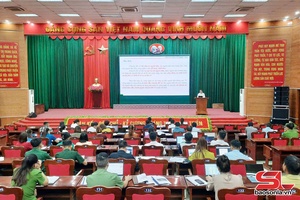 'Bồi dưỡng, tập huấn cho tổ công nghệ số cộng đồng