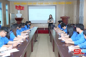 'Tập huấn kỹ năng truyền thông cho tình nguyện viên, học sinh, sinh viên