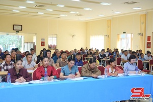 'Bồi dưỡng kiến thức pháp luật, kỹ năng, nghiệp vụ hòa giải cho hòa giải viên xã Long Hẹ