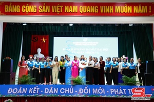 'Phụ nữ Phù Yên đoàn kết xây dựng tổ chức hội vững mạnh