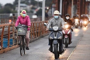 'Thời tiết ngày 27/10: Bắc Bộ trời rét về đêm và sáng, mưa dông tiếp tục bao trùm Trung Bộ và Nam Bộ