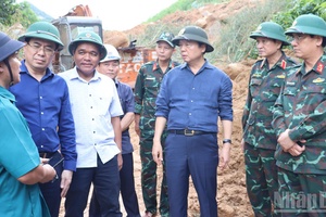 'Phó Thủ tướng Trần Hồng Hà kiểm tra khắc phục sạt lở tại Quảng Ngãi