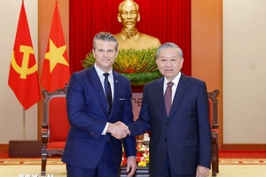 Tổng Bí thư Tô Lâm tiếp Bộ trưởng Bộ Chiến tranh Hoa Kỳ Pete Hegseth