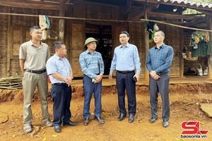 Đồng chí Phó Chủ tịch UBND tỉnh kiểm tra thực hiện Chương trình mục tiêu quốc gia 1719 và xóa nhà tạm, nhà dột nát