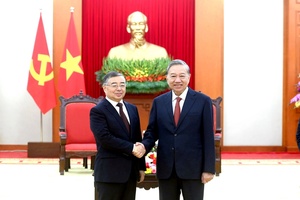 Tổng Bí thư Tô Lâm tiếp Trưởng ban Tuyên truyền Trung ương Đảng Cộng sản Trung Quốc