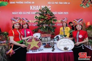 'Đặc sắc phần thi tạo hình từ cà phê tại Ngày hội Cà phê phường Chiềng An lần thứ I năm 2025