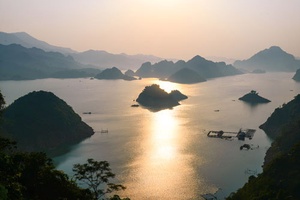 'Thầm thì với Đà giang