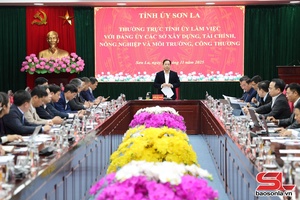 Thường trực Tỉnh ủy làm việc với Đảng ủy các sở: Xây dựng, Tài chính, Công Thương, Nông nghiệp và Môi trường 