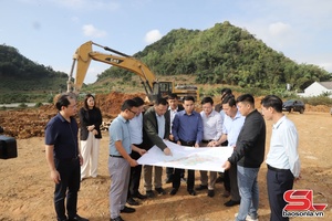 Đẩy nhanh tiến độ Dự án đường Chiềng Sinh – Chiềng Ngần