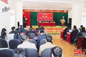 Tổ đại biểu số 10 HĐND tỉnh Sơn La tiếp xúc cử tri tại xã Chiềng Sung