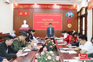 Hội nghị giao ban báo chí tháng 11