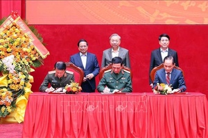 Lễ ký Quy chế phối hợp giữa Bộ Công an, Bộ Quốc phòng và Bộ Ngoại giao