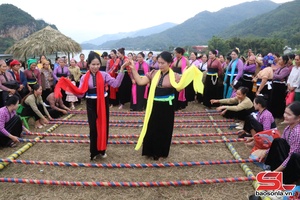 'Sôi nổi các hoạt động trong Ngày hội văn hóa, thể thao và quảng bá du lịch xã Tường Hạ