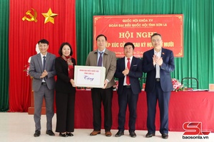 Đoàn đại biểu Quốc hội tỉnh tiếp xúc cử tri tại xã Mường Chiên