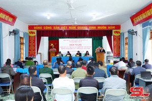 Tổ đại biểu HĐND tỉnh tiếp xúc cử tri sau Kỳ họp thứ mười hai tại xã Pắc Ngà