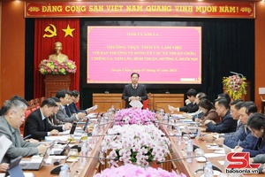 Đồng chí Bí thư Tỉnh ủy làm việc với các xã khu vực Thuận Châu