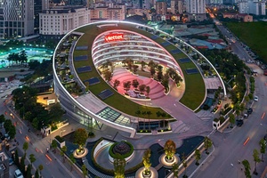 'VIETTEL THU VỀ KỶ LỤC 220 NGHÌN TỶ NĂM 2025