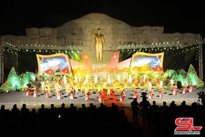 Đặc sắc chương trình nghệ thuật “Tự hào Đảng quang vinh”