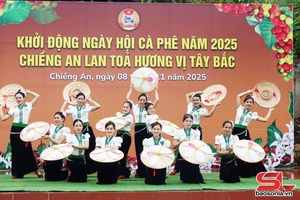 'Khai thác tiềm năng phát triển du lịch