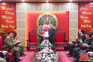 'Công an tỉnh Hủa Phăn chúc tết Công an tỉnh Sơn La