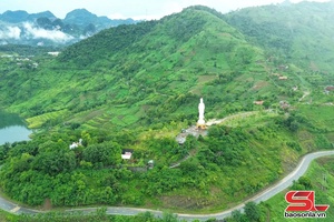 'Lễ dâng hương tại Đền Linh Sơn Thủy Từ và Đền Nàng Han