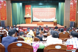 Đoàn Kiểm tra số 04 Uỷ ban bầu cử tỉnh kiểm tra, đôn đốc  công tác bầu cử tại các xã khu vực Thuận Châu