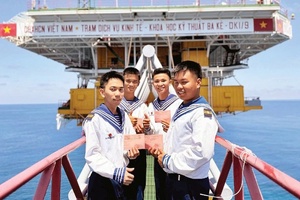 'Hoàn thành bầu cử sớm tại nơi xa nhất trên thềm lục địa phía nam