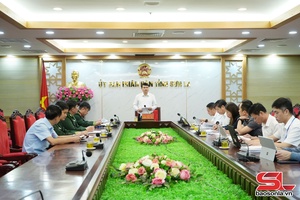 'Tháo gỡ khó khăn, vướng mắc đối với một số dự án tồn tại kéo dài