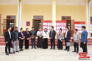 Cử tri kiến nghị thu hút đầu tư, phát triển hạ tầng du lịch gắn với nông nghiệp bền vững