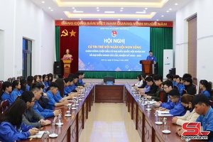 'Hội nghị cử tri trẻ chào mừng ngày hội non sông