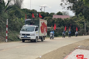 'Tiếng loa rộn ràng trước thềm ngày hội lớn