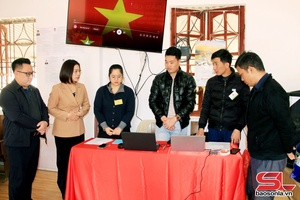 'Ủy ban Bầu cử xã Chiềng Sung diễn tập bầu cử