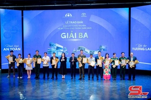 'Công an tỉnh Sơn La đạt giải Ba Giải thưởng “Báo chí tuyên truyền về an toàn giao thông năm 2025”