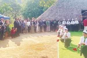 'Hoàn thiện thể chế về văn hóa dân tộc