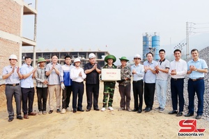 Thường trực Tỉnh ủy làm việc với Ban Thường vụ Đảng ủy xã Chiềng Khoong