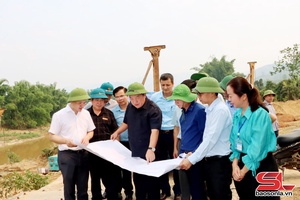 Thường trực Tỉnh ủy làm việc với thường trực đảng ủy các xã Chiềng Sơ, Mường Lầm, Bó Sinh