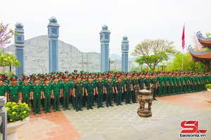 'Giáo dục truyền thống cho chiến sĩ mới Trung đoàn 754