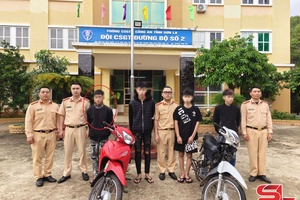 'Xử lý người chưa thành niên “bốc đầu” xe máy đăng lên mạng xã hội