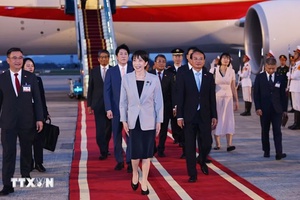 'Thủ tướng Nhật Bản Takaichi Sanae đến Hà Nội, bắt đầu thăm chính thức Việt Nam