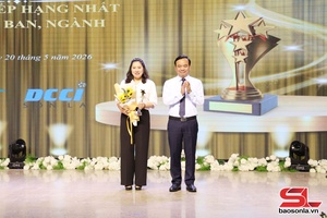 Sơn La công bố điểm số xếp hạng và vinh danh 3 sở, ngành có kết quả DCCI tốt nhất