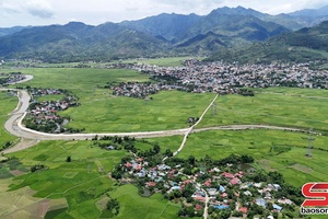 'Phát huy nội lực xây dựng giao thông nông thôn
