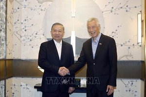 Lãnh đạo Việt Nam - Singapore khẳng định quan hệ hình mẫu hợp tác trong ASEAN