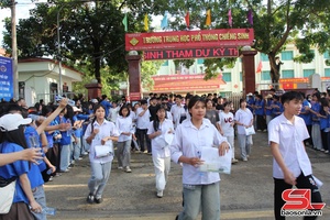 'Trường THPT Chiềng Sinh kết thúc ngày đầu tiên thi vào lớp 10.