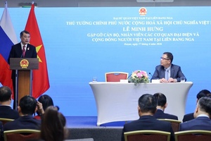 Thủ tướng Lê Minh Hưng gặp cộng đồng người Việt Nam tại Nga