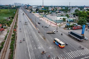 'Sửa đổi một số quy định về đường quốc lộ, trạm dừng nghỉ