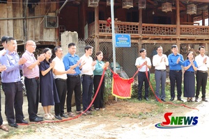 'Khánh thành công trình "Thắp sáng bản làng - Tuyến đường thanh niên Khối Đảng"