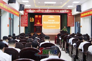 'Huấn luyện nghiệp vụ PCCC và CNCH cho lãnh đạo UBND cấp xã