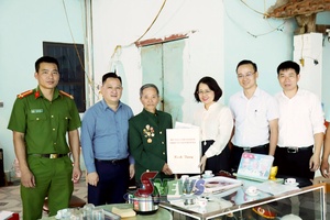 Tri ân người có công tại xã Chiềng Sung