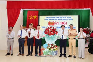 Ngày hội Toàn dân bảo vệ ANTQ xã Tạ Khoa