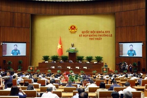 Ngày 24/8, Quốc hội thông qua 8 Luật, 11 Nghị quyết và bế mạc kỳ họp
